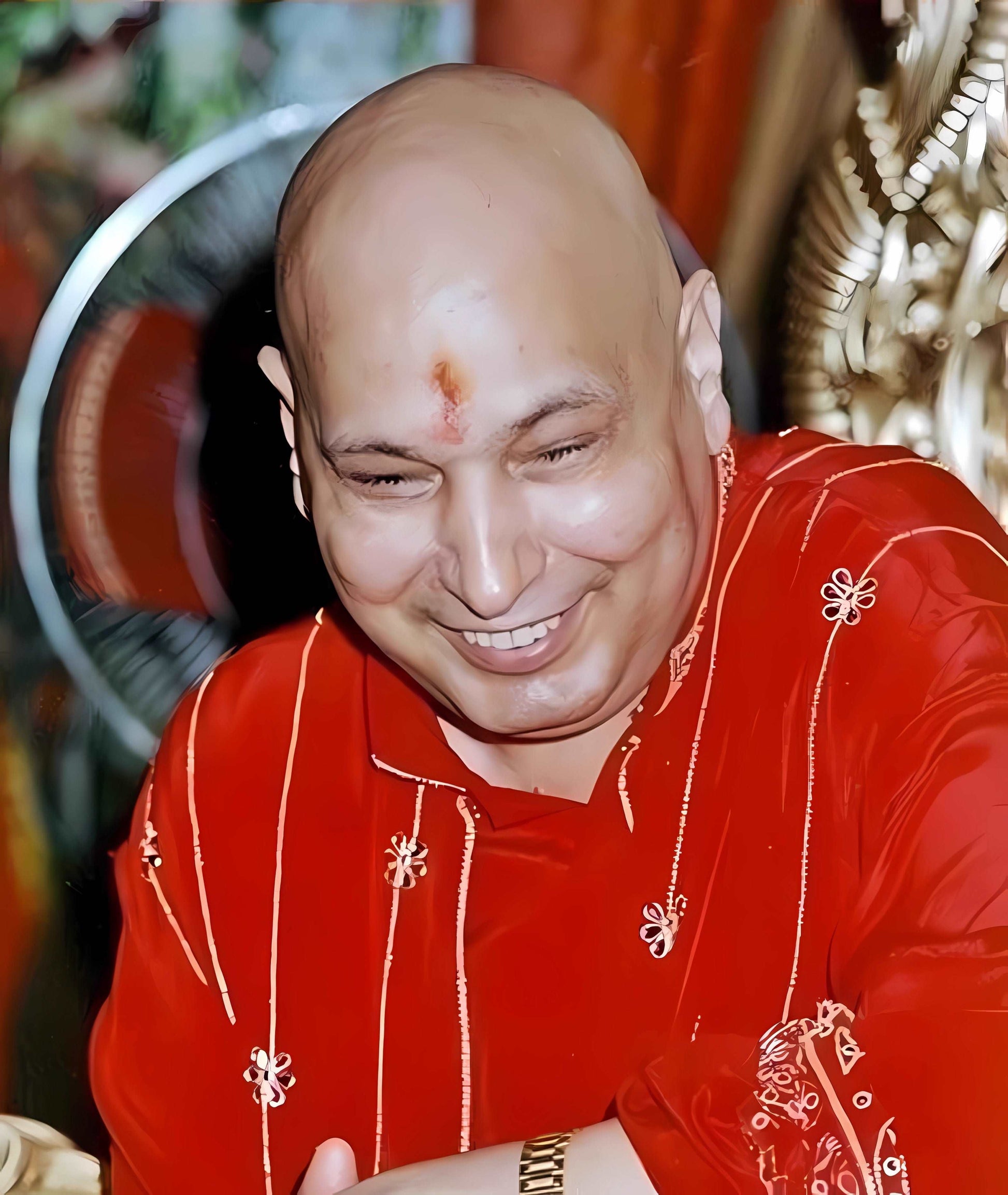 Guruji HD Swaroop Red Chola Smiling Face